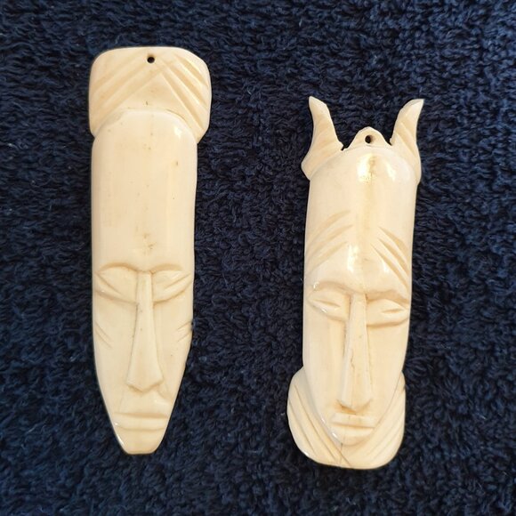 Rare African Vintage Tribal Bone Carved Mask Face Pendants – Set of 2 - Picture 8 of 10